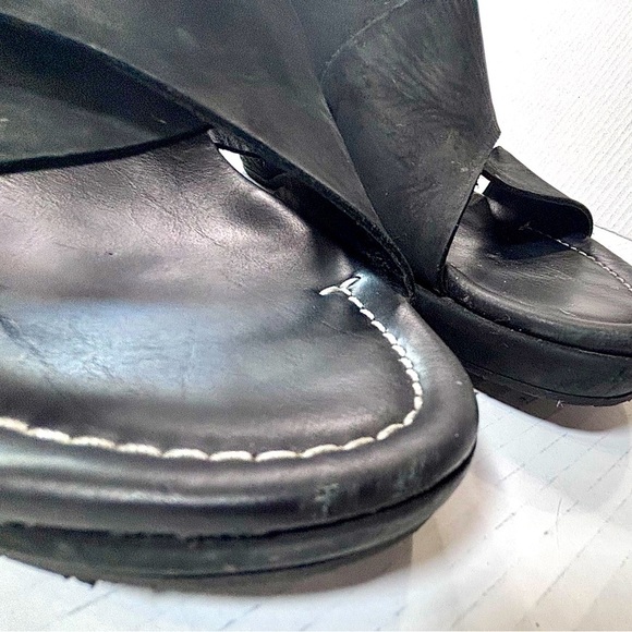 Donald Pliner Size 10 Suede Wedge Black Slide - Picture 8 of 9